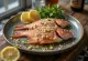 Salmonete Shioyaki a la parrilla con limón y perejil