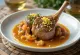 Ossobuco alla milanese con hueso y gremolata en salsa