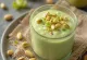 Lassi de pistacho, con yogur cremoso y lima fresca, aromatizado con agua de rosas